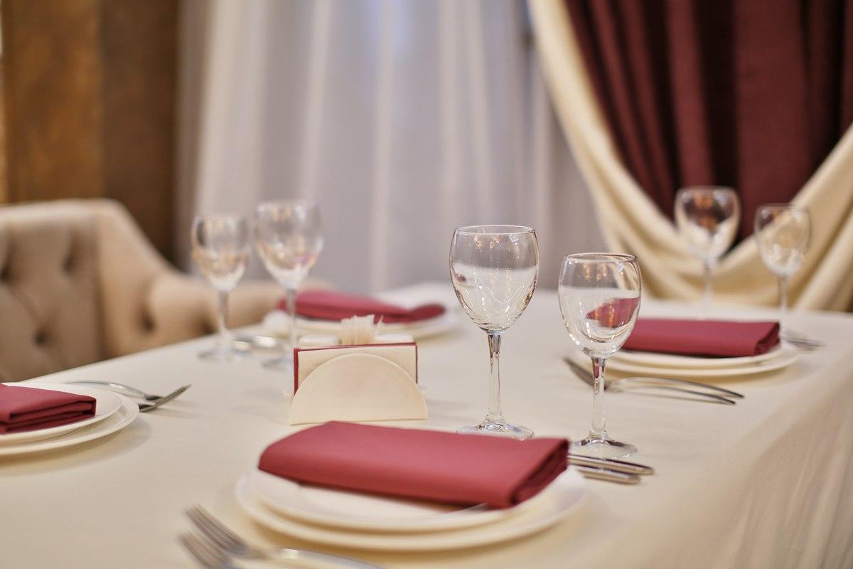 Гостиница Аустерия, Белгород, цены от 2300 руб. 101Hotels.com